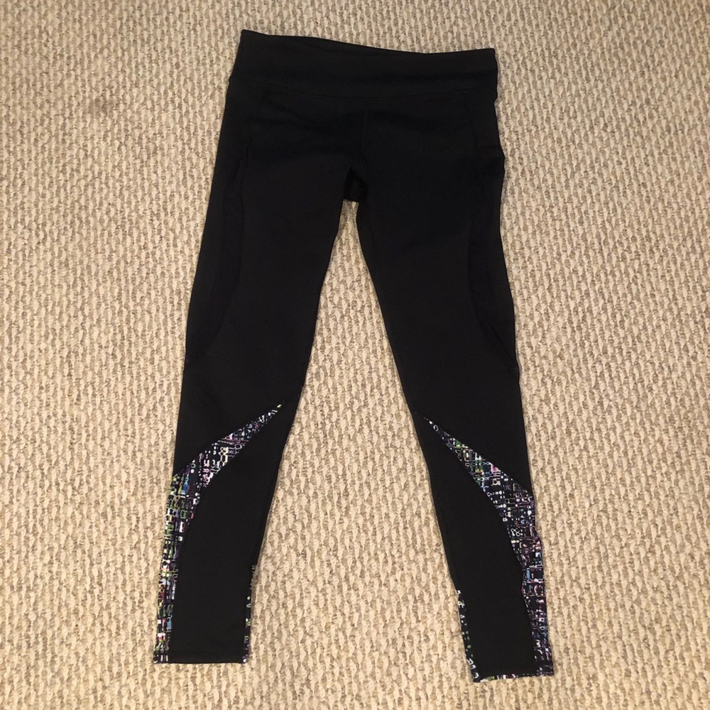 Full length leggings with mesh on the sides